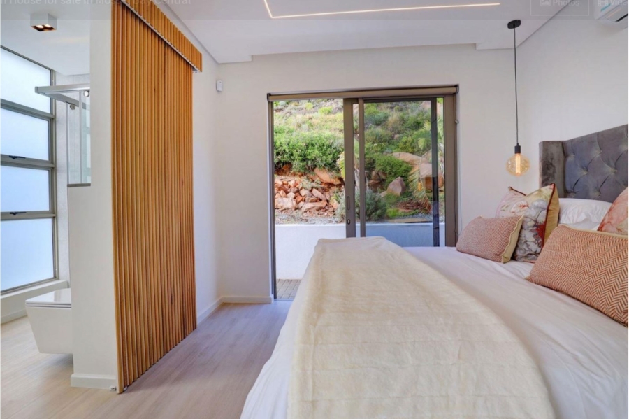 4 Bedroom Property for Sale in Mossel Bay Central Western Cape